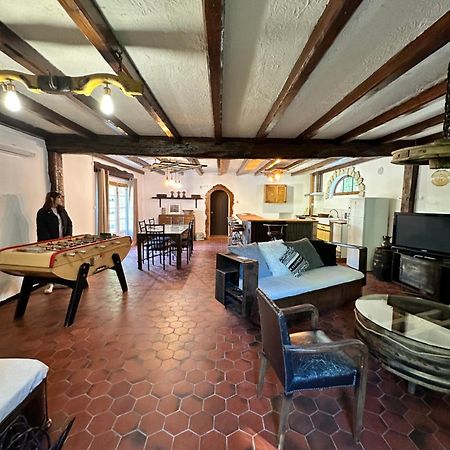 Villa Au Coeur Du Vignoble Cognacais à Gondeville Extérieur photo